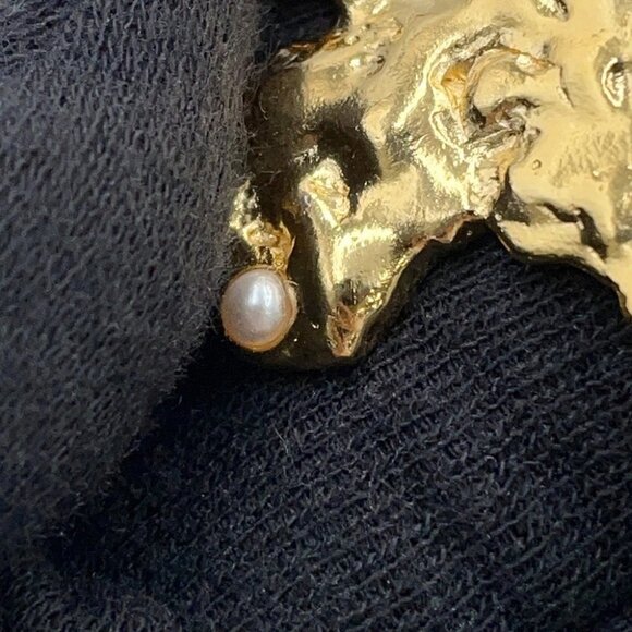 CHANEL CC Logo African Continent Motif Necklace Metal/Faux Pearl /Rhinestone - Picture 10 of 15